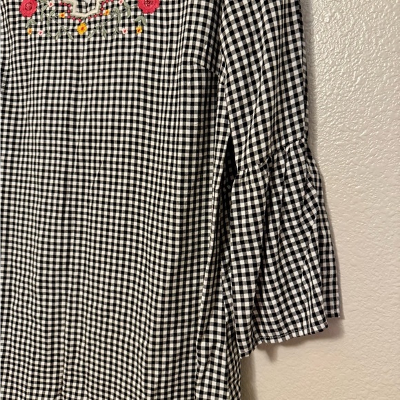 Black and White Gingham Dress with Floral Embroidery - Picture 3 of 5